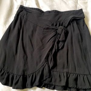 Mini skirt (black)
